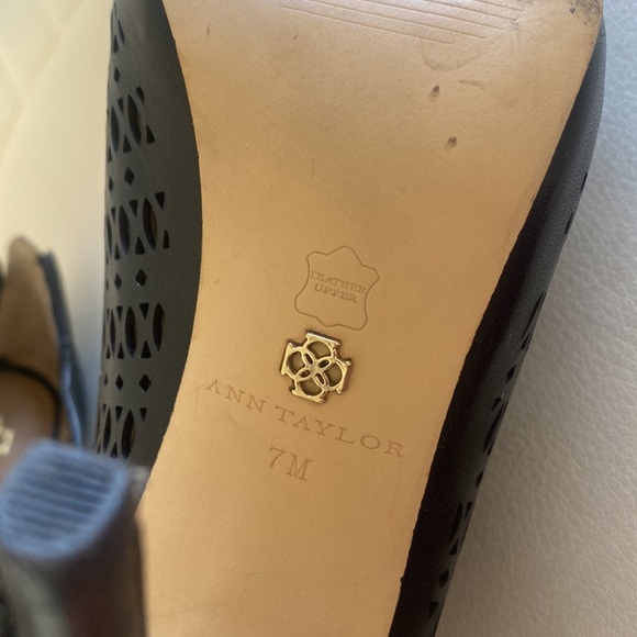 🆕Back Zipper, Open Toe, Perforated Leather Booties. - Picture 7 of 7